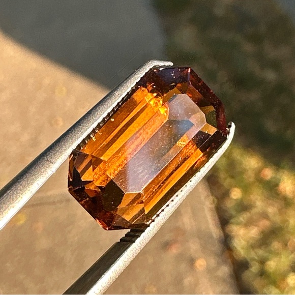 Natural Brown Citrine 5.75 CT's - Picture 4 of 17